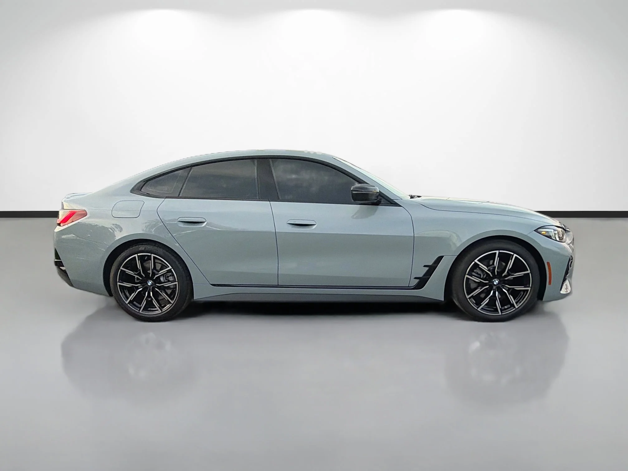 Used 2025 Brooklyn Grey Metallic BMW 430i image 2