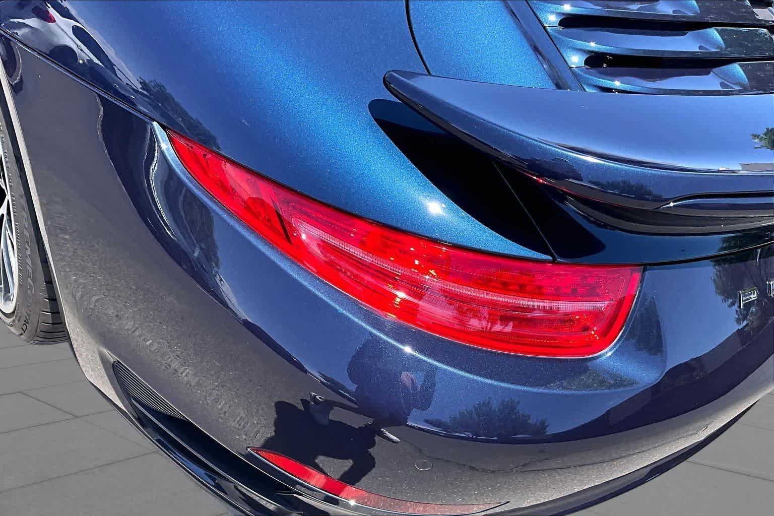 Used 2014 Dark Blue Metallic Porsche Turbo S image 24