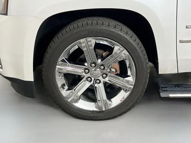 Used 2017 White GMC Denali image 31