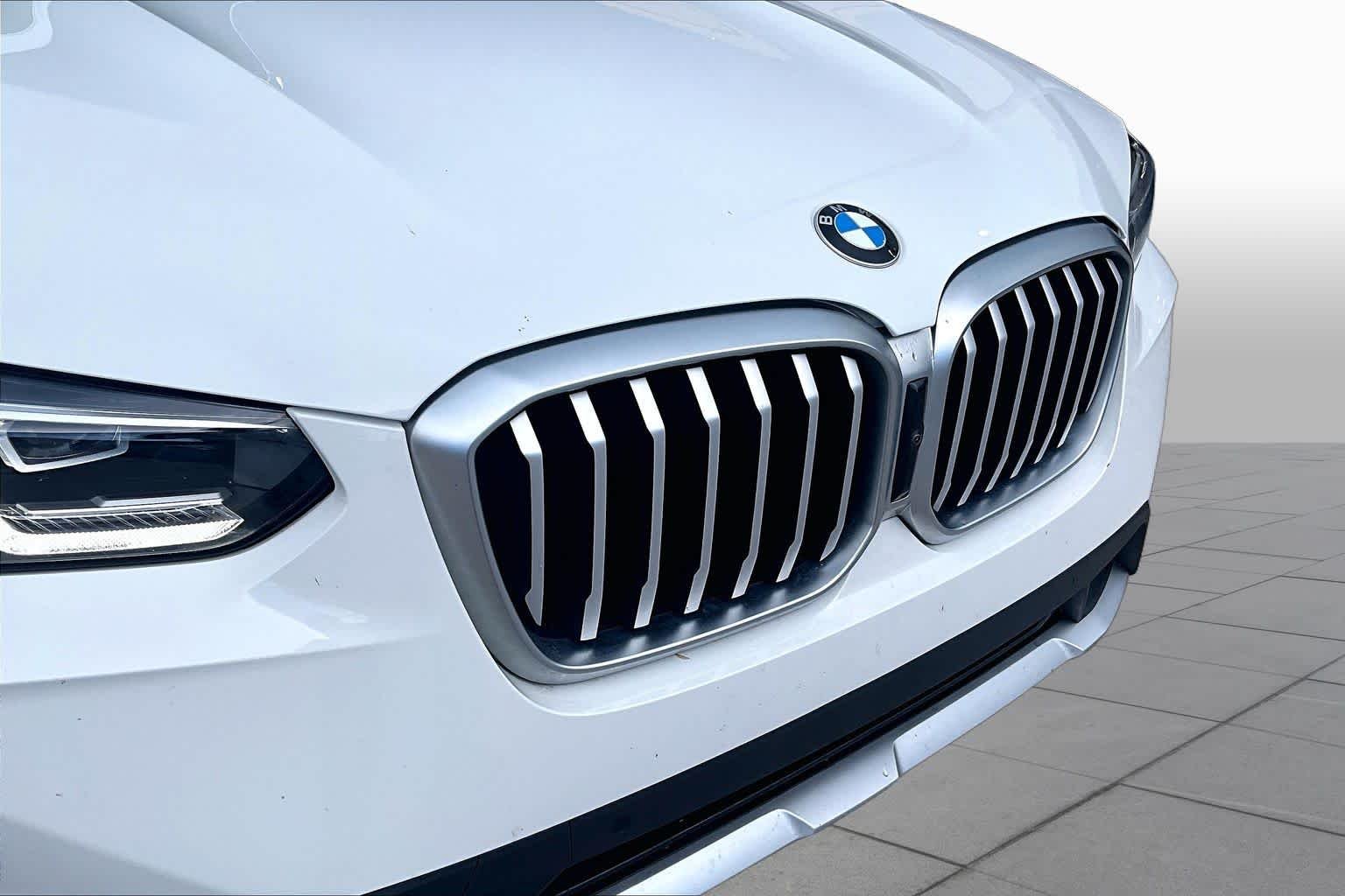 Used 2023 Alpine White BMW sDrive30i image 28