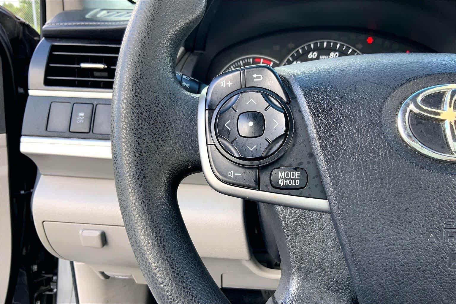 Used 2014 Magnetic Gray Metallic Toyota LE image 23