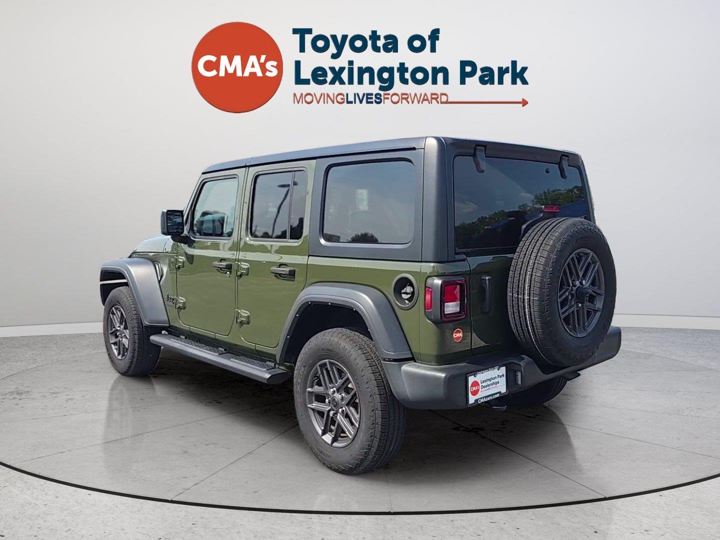 Used 2024 Sarge Green Clearcoat Jeep Sport S image 3