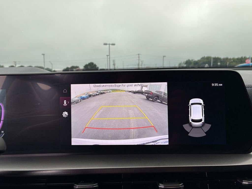 Certified Used 2024 White Kia S image 17