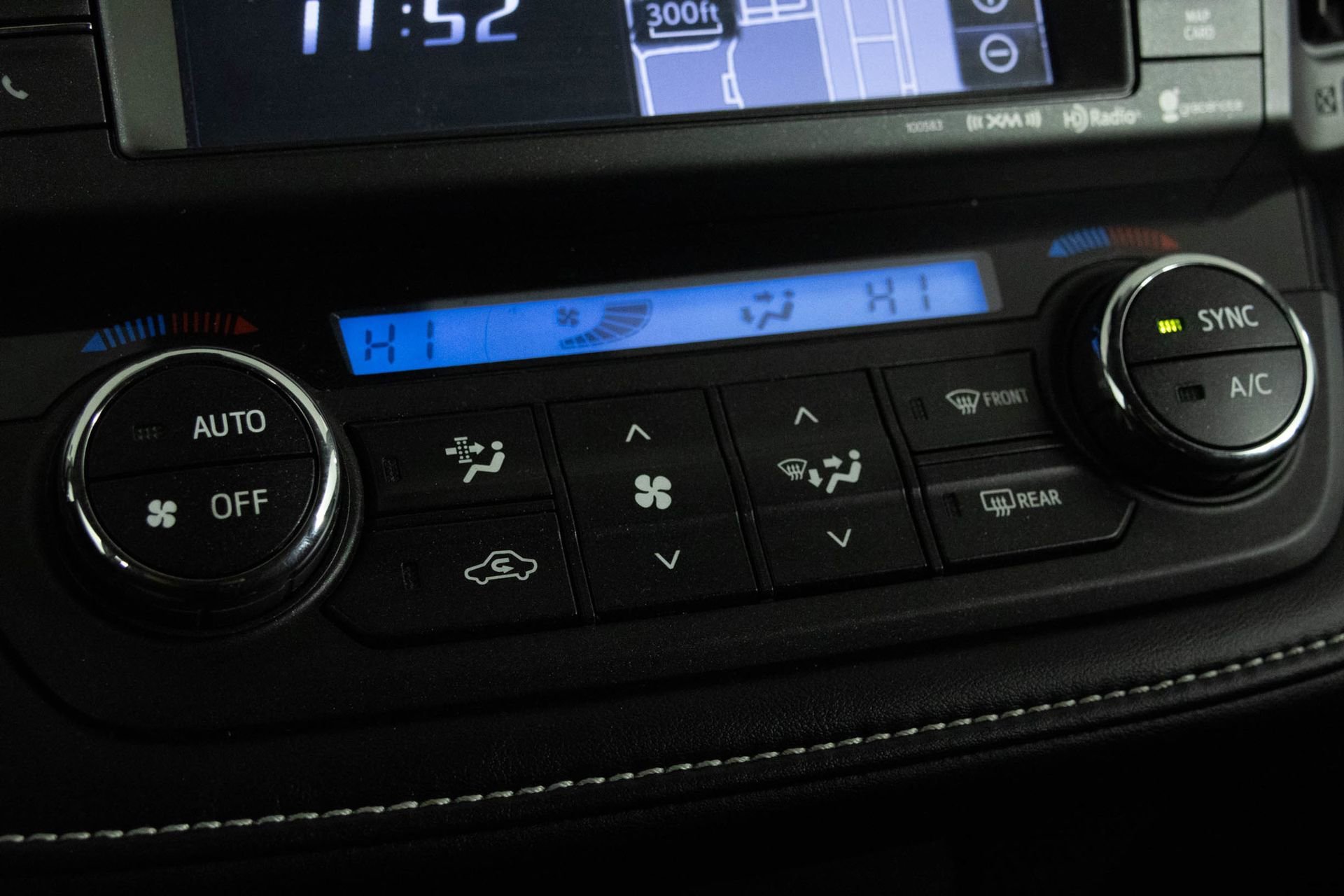 2018 TOYOTA RAV4 - Image 23