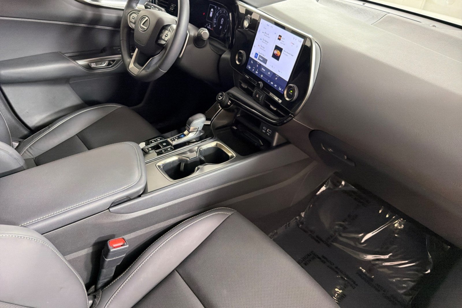 Used 2022 Eminent White Pearl Lexus NX 250 AWD image 14