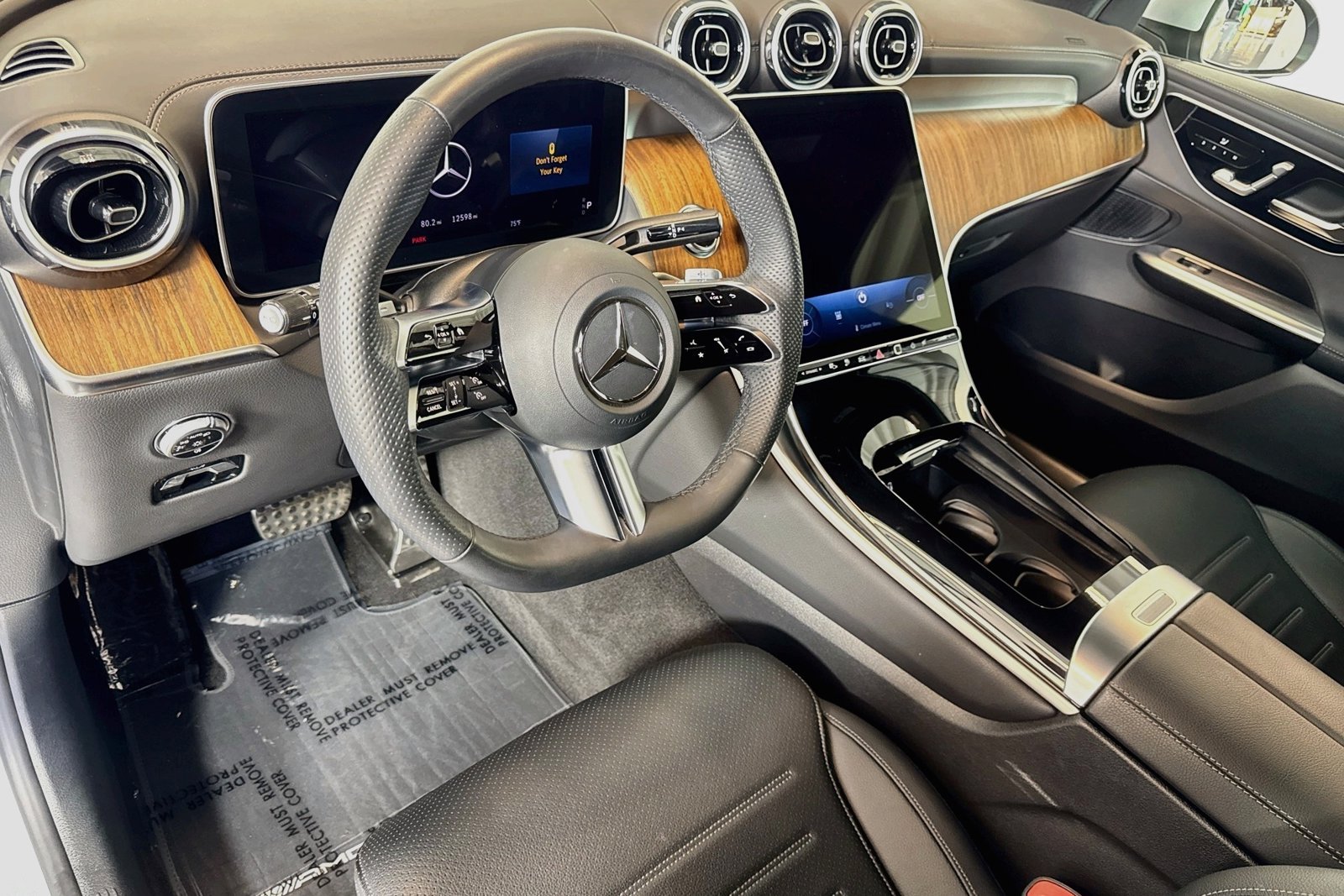 Certified Used 2025 Cirrus Silver Metallic Mercedes-Benz GLC 350e image 9
