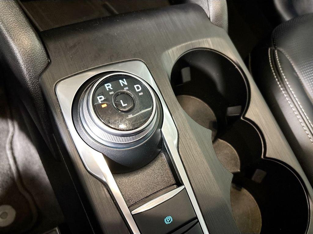 Used 2025 Black Ford Platinum image 18