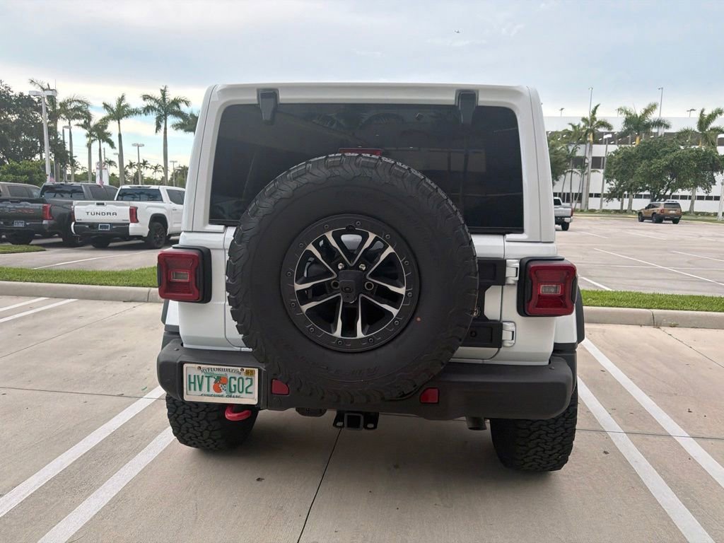 Used 2024 Bright White Clearcoat Jeep Rubicon X image 6
