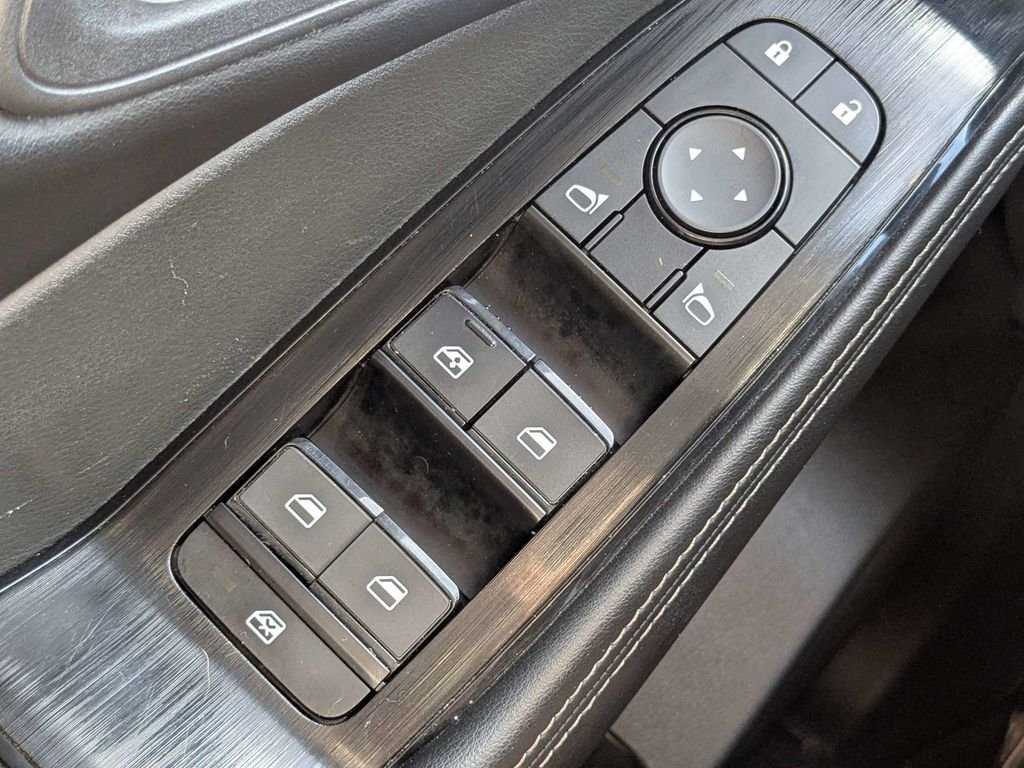 Used 2023 Silver Nissan SV image 25