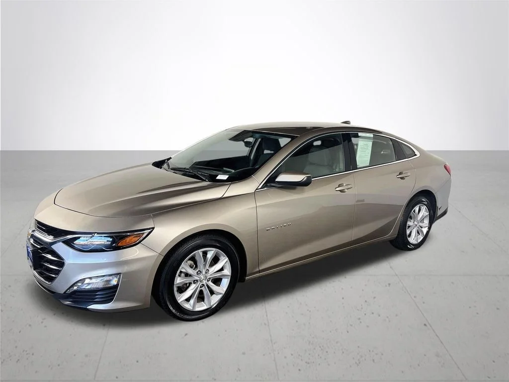 Used 2025 Gray Chevrolet LT image 2