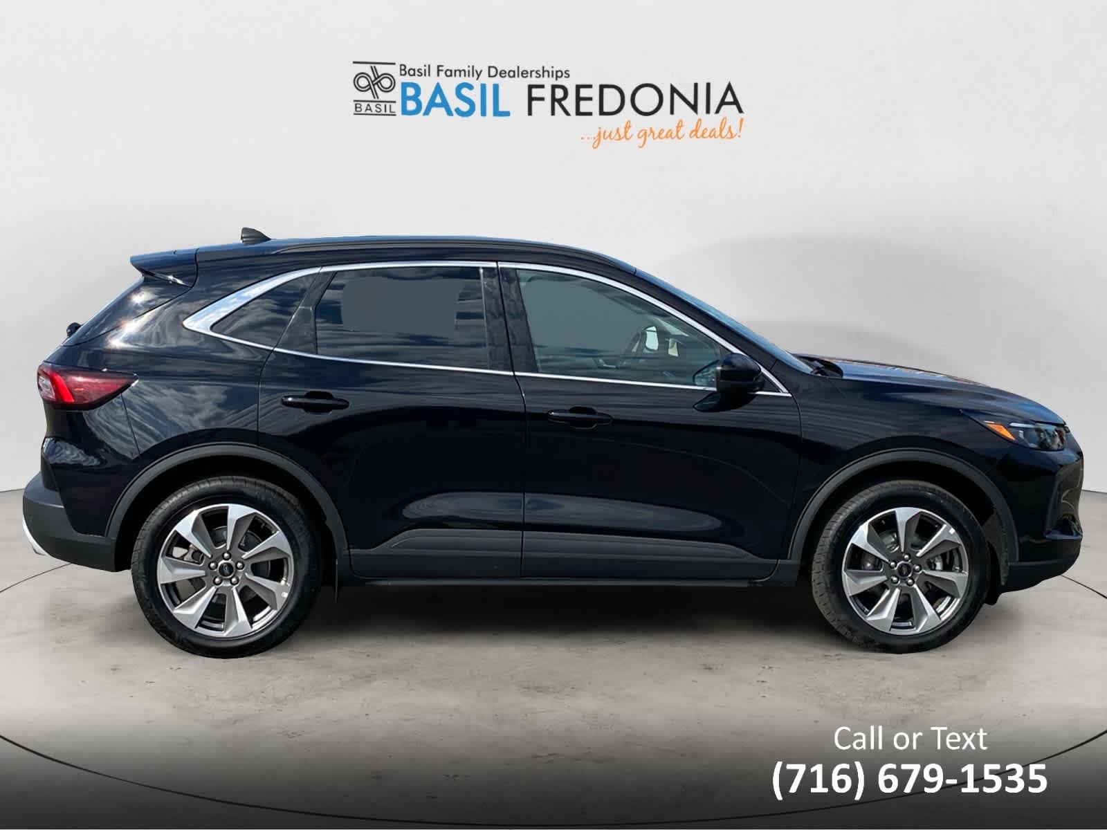 Used 2025 Agate Black Ford Platinum image 10