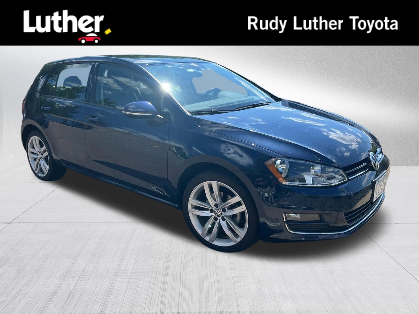 2017 Volkswagen Golf TSI SEL 4-Door Auto's photo