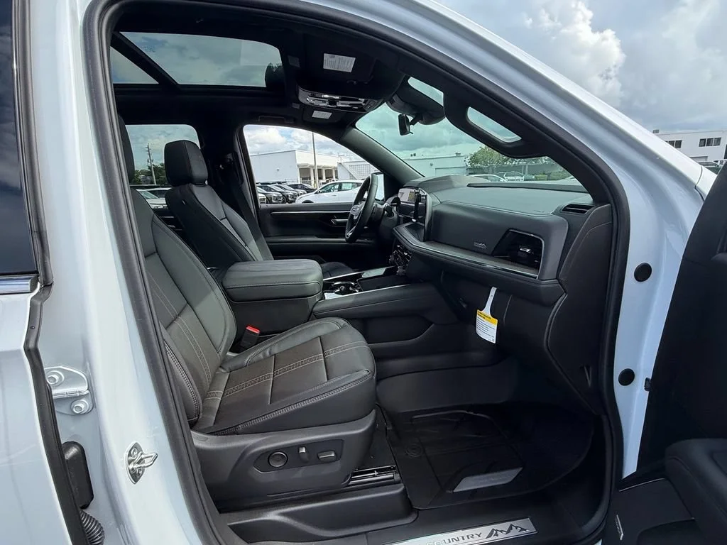New 2026 Polar White Tricoat Chevrolet High Country image 16
