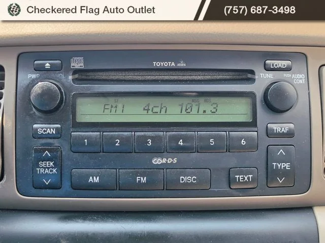 Used 2005 Desert Sand Mica Toyota LE image 22