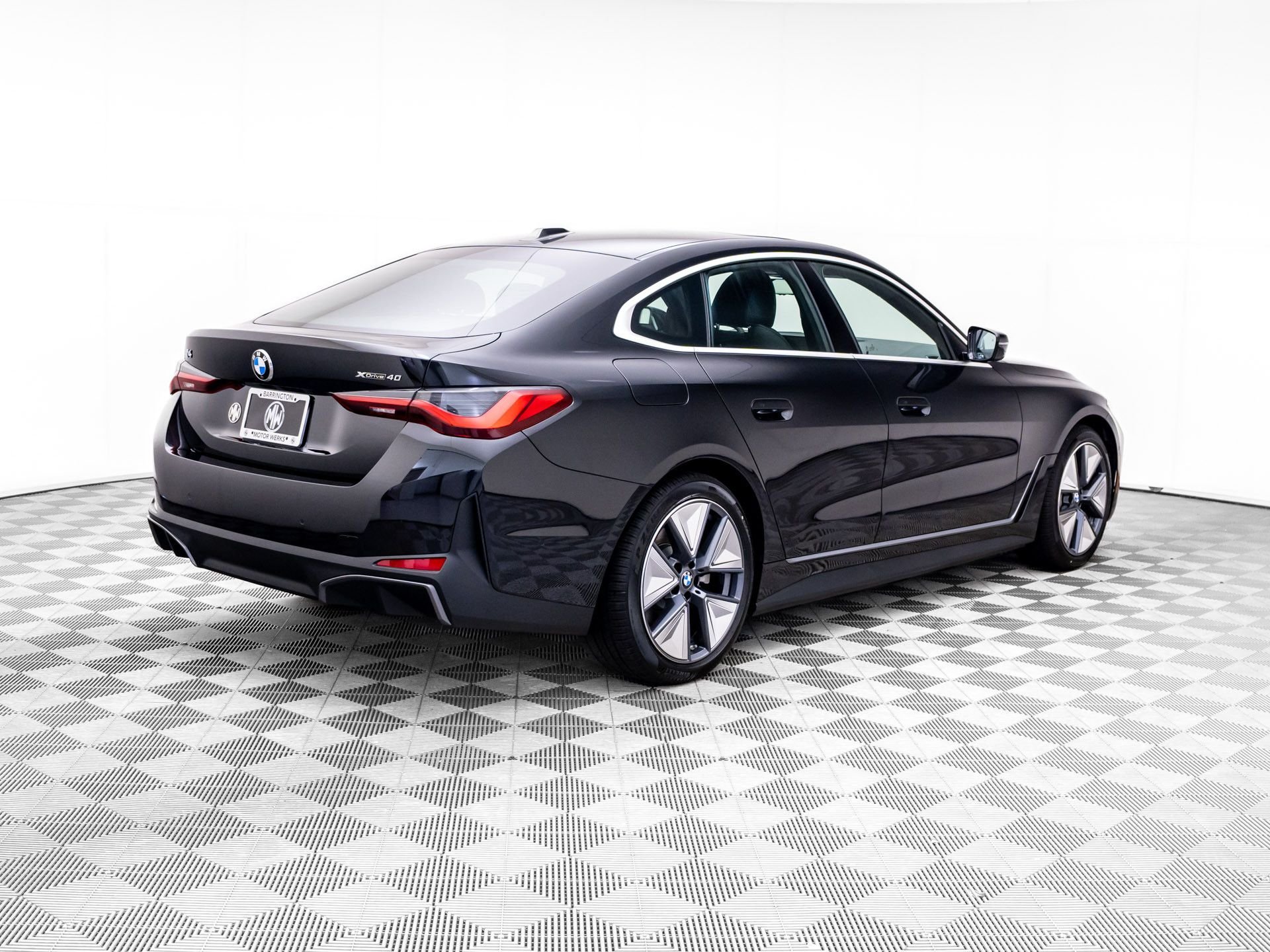 New 2026 Black Sapphire Metallic BMW xDrive40 image 5