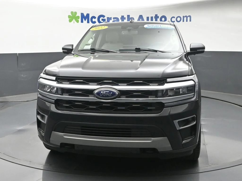 Used 2022  Ford Limited image 21