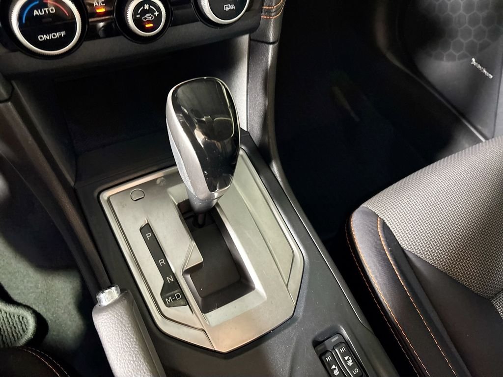 Used 2020 Ice Silver Metallic Subaru Premium image 17