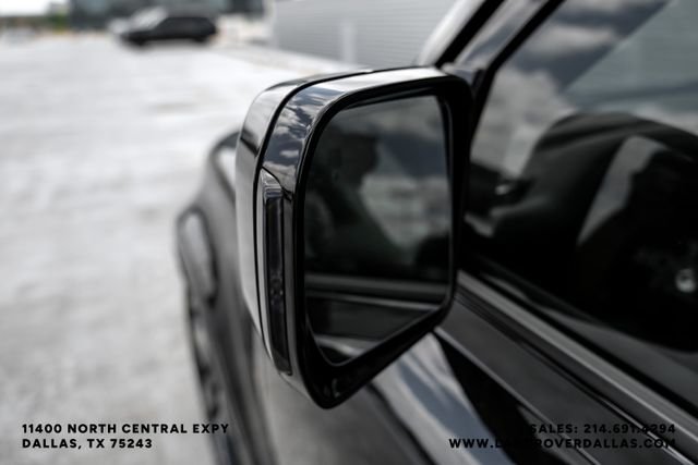 New 2026 Santorini Black Land Rover X-Dynamic SE image 36