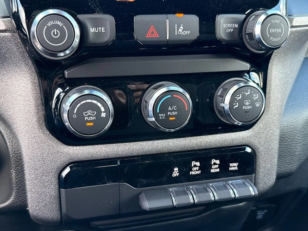 2026 RAM 1500 Warlock - Photo 27
