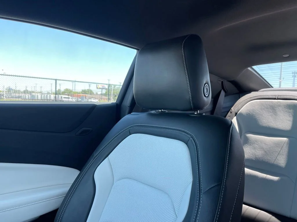 Used 2020 CRUSH Chevrolet 2LT image 34