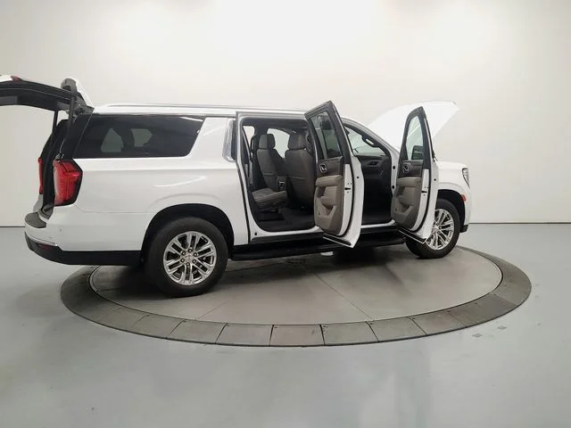 Used 2021 White GMC SLT image 16