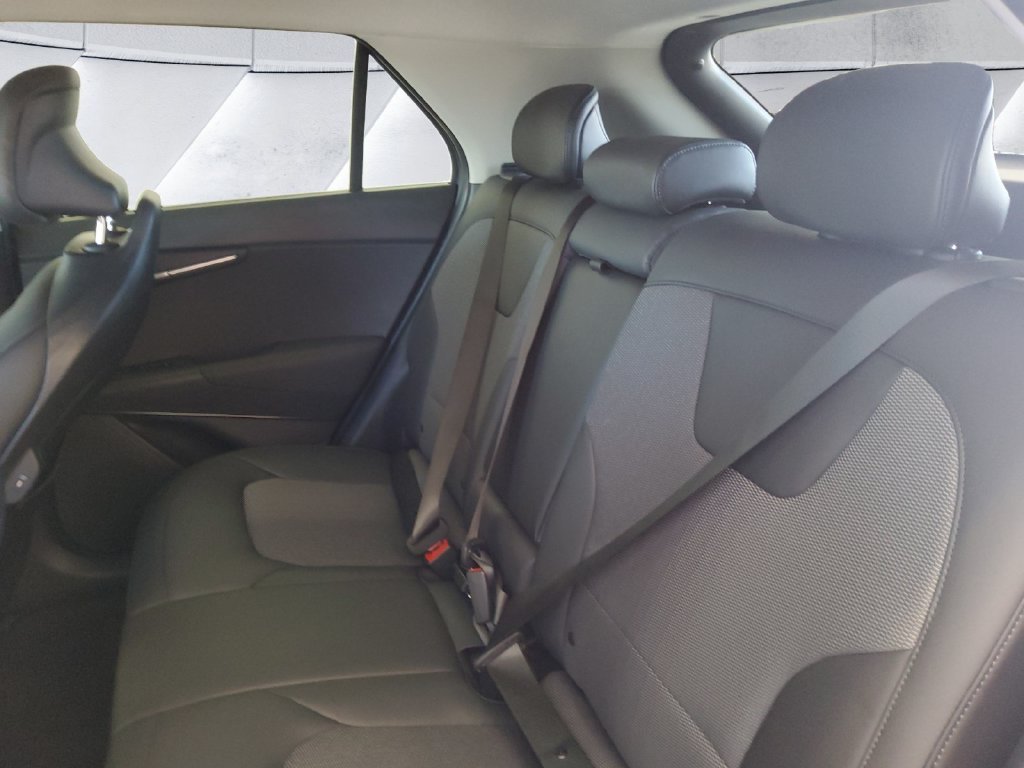 Certified Used 2025 Blue Kia Wind image 18