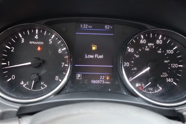 Used 2018 Magnetic Black Nissan SV image 25