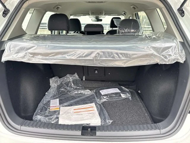 New 2026 White Volkswagen 1.5T S image 5