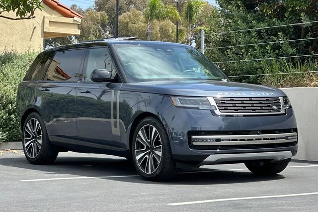 New 2026 Varesine Blue Land Rover SE image 7