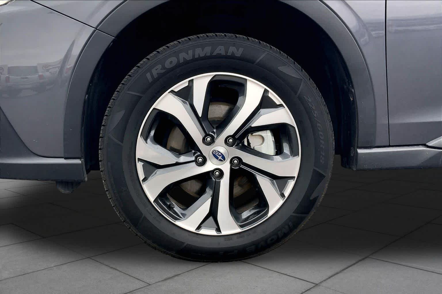 Used 2022 Magnetite Gray Metallic Subaru Limited image 11