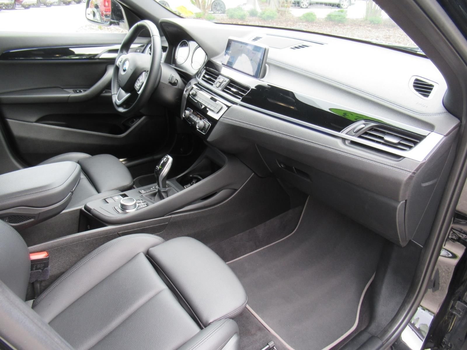 2023 BMW X2 28i - Photo 11