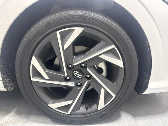 Certified Used 2025 White Hyundai Limited image 4