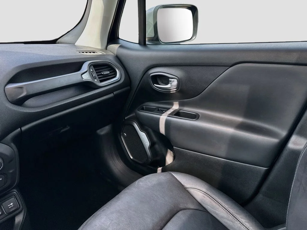 Used 2018 Black Jeep Limited image 27