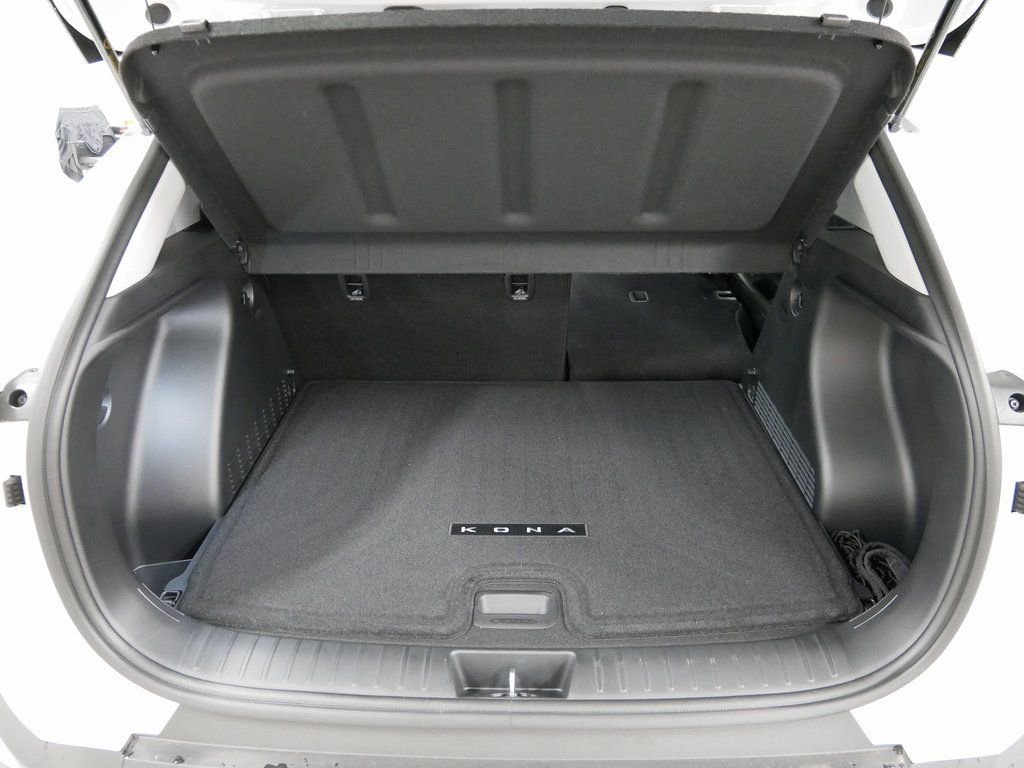 Certified Used 2026 White Hyundai SEL Sport image 6