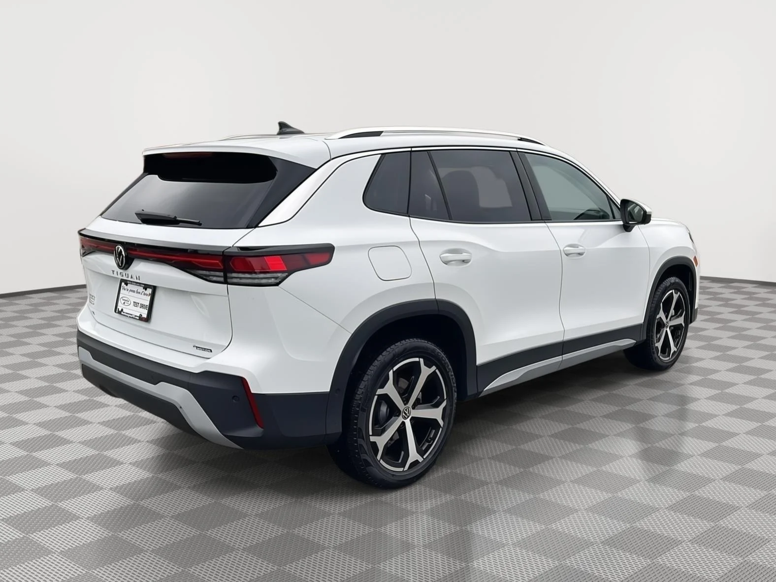 New 2026 Pure White Volkswagen SE image 5