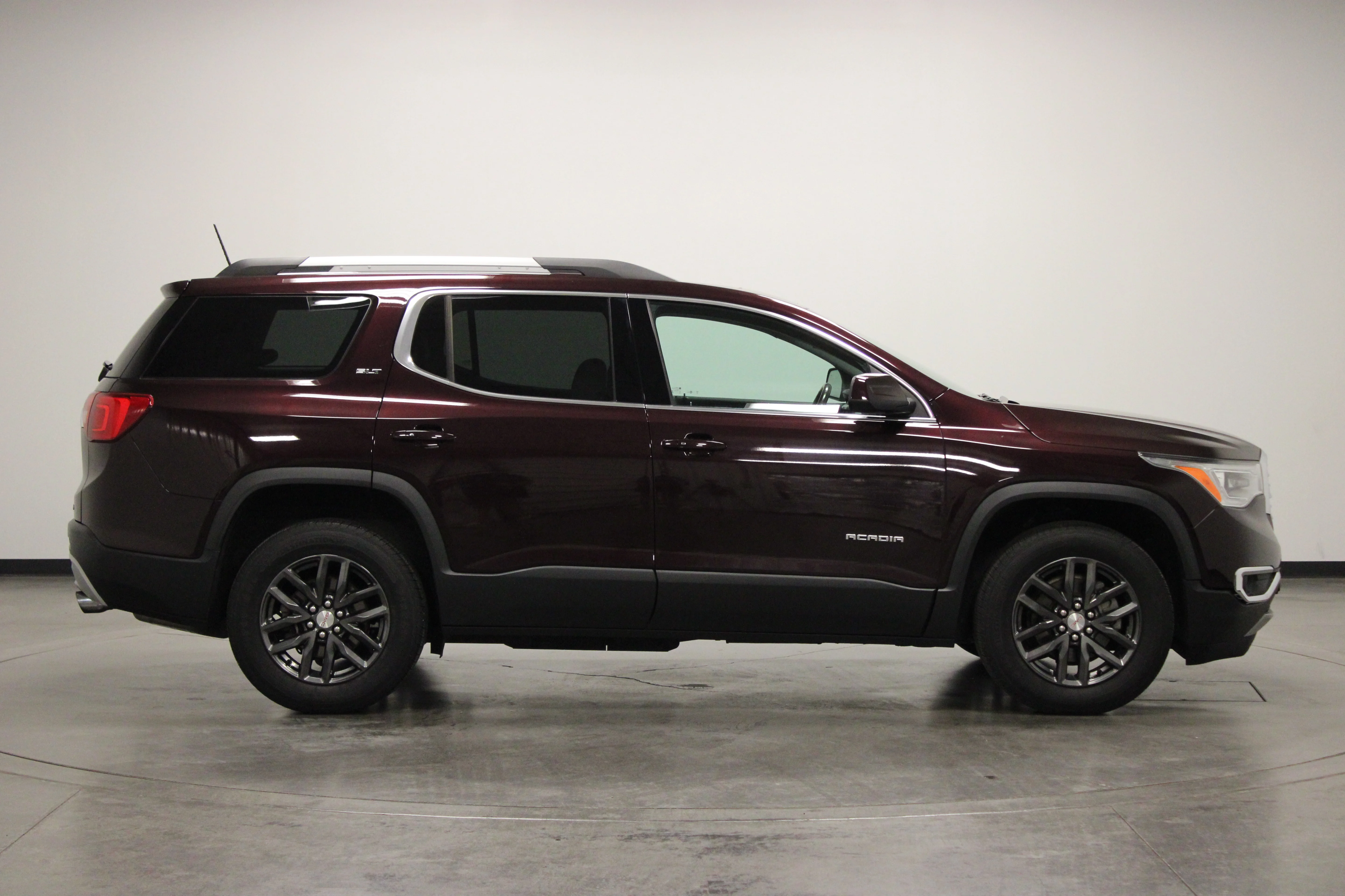 Used 2018 Black Cherry Metallic GMC SLT-1 image 9