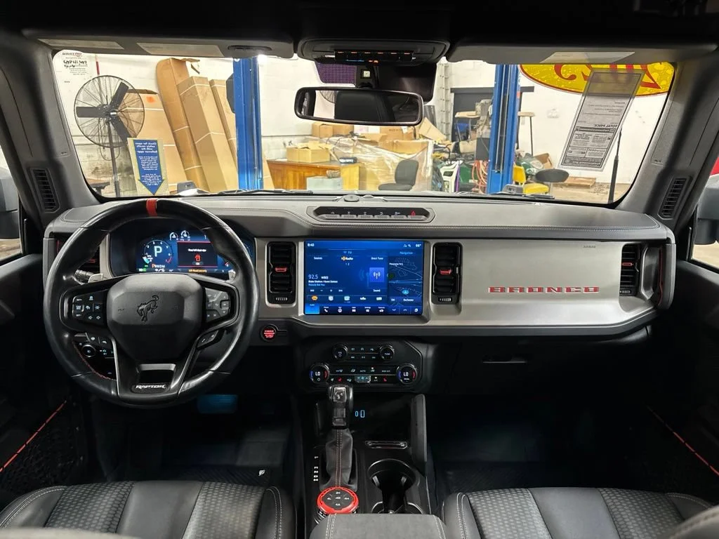 Photo 18