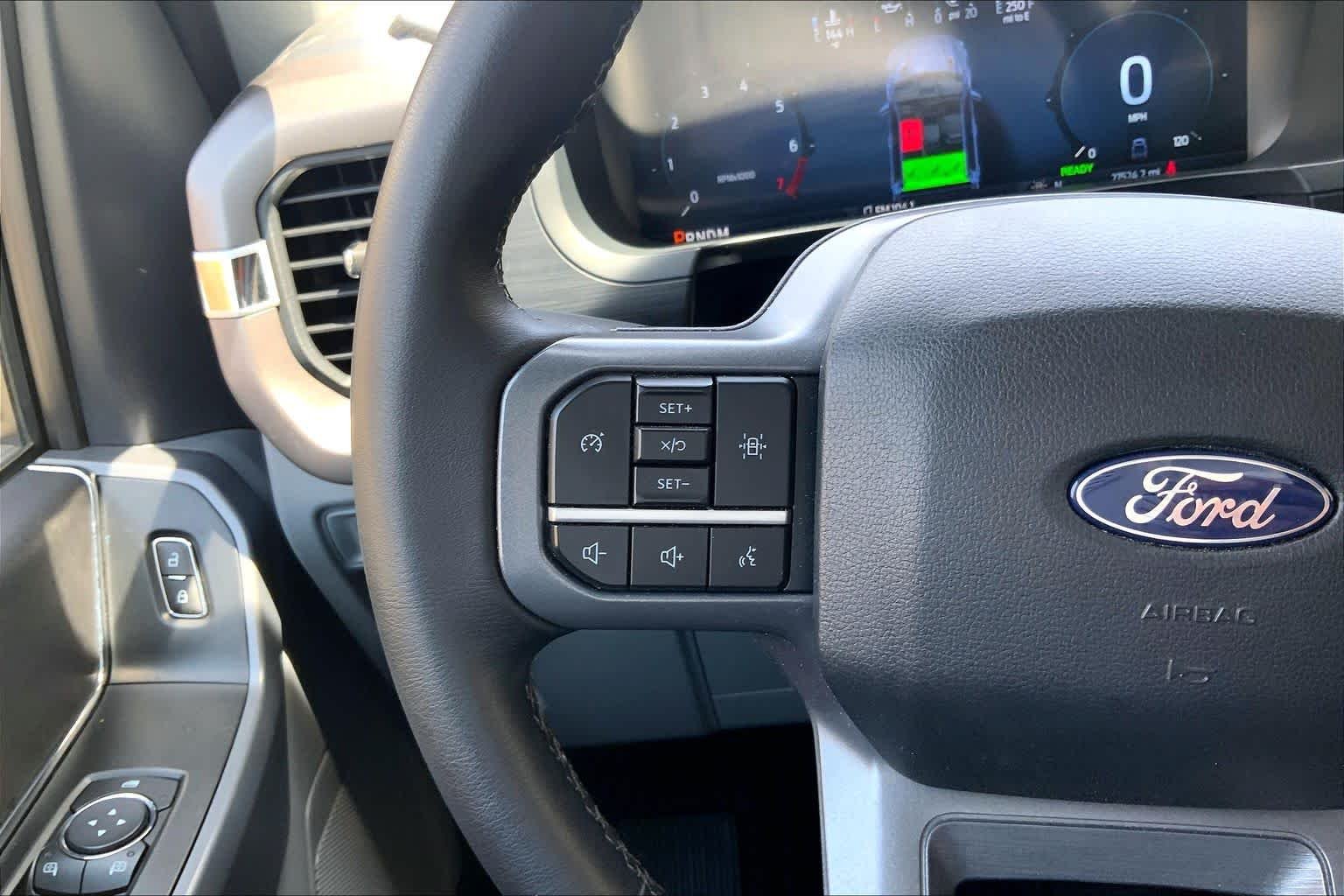 Used 2025 Iconic Silver Ford XLT image 24