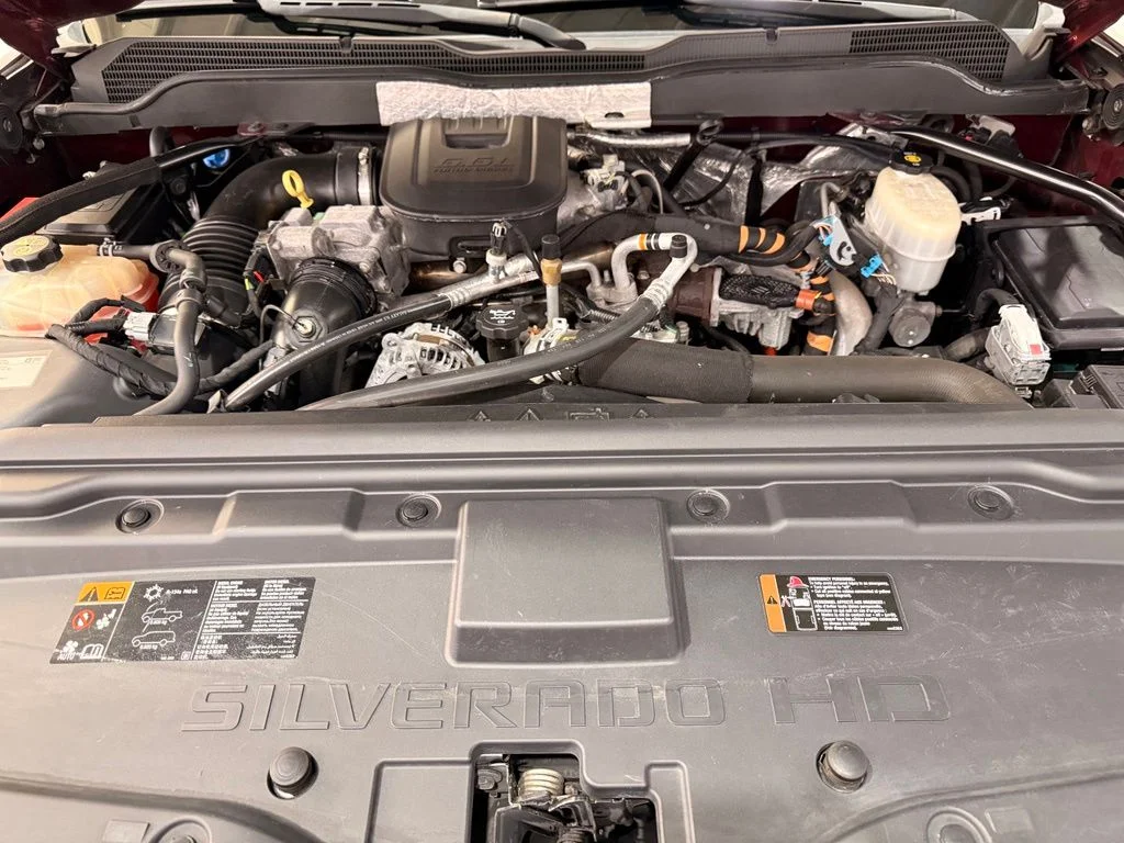 Used 2016 Red Chevrolet High Country image 5