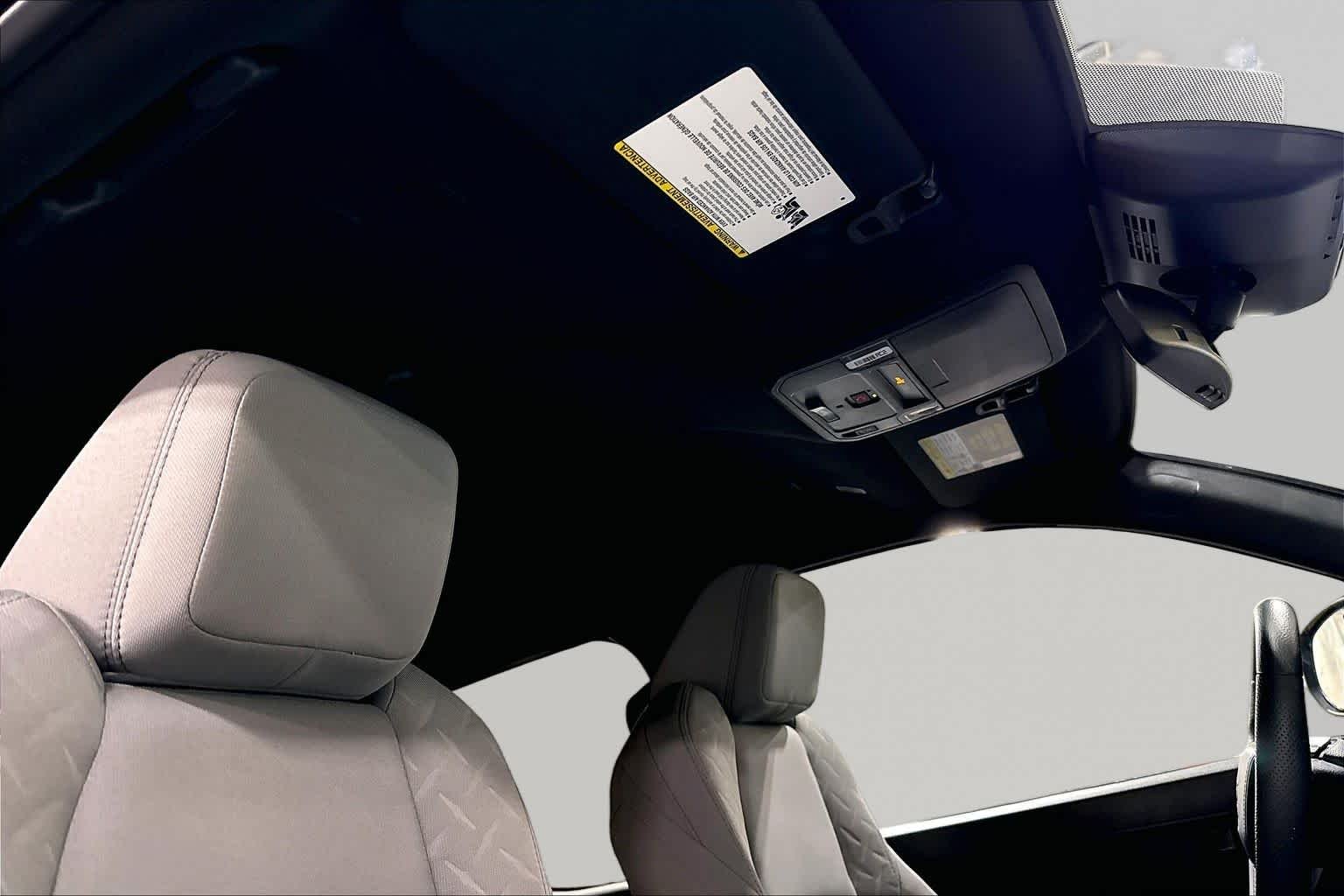 Used 2025 Underground Toyota SR5 image 13
