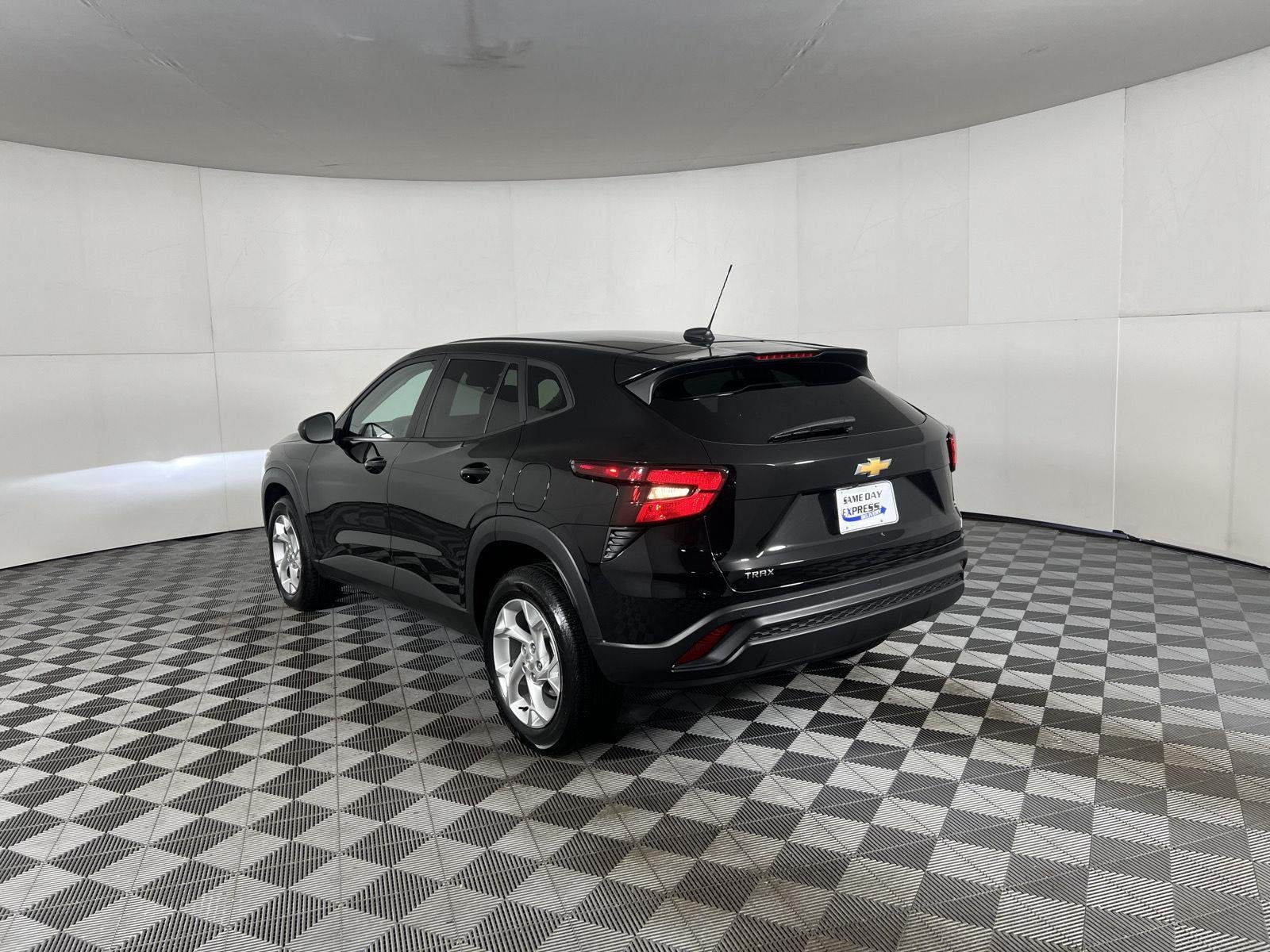 Used 2025 Mosaic Black Metallic Chevrolet LS image 24