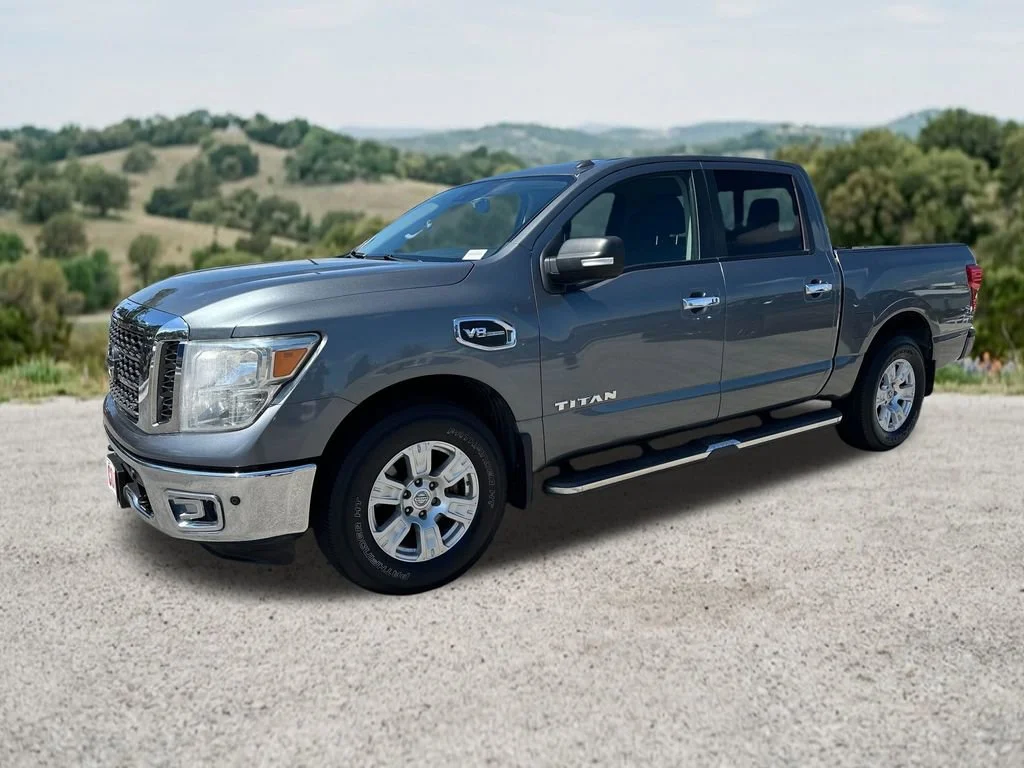Used 2017  Nissan SV image 3