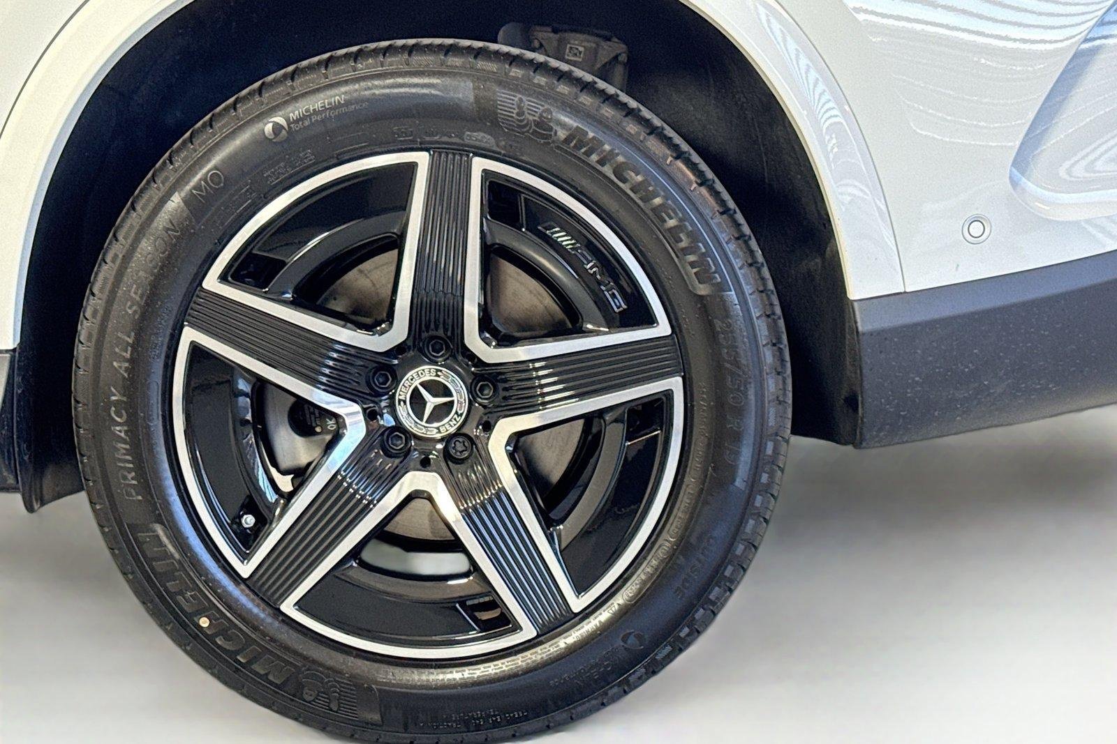 New 2026 Polar White Mercedes-Benz GLC 300 image 28