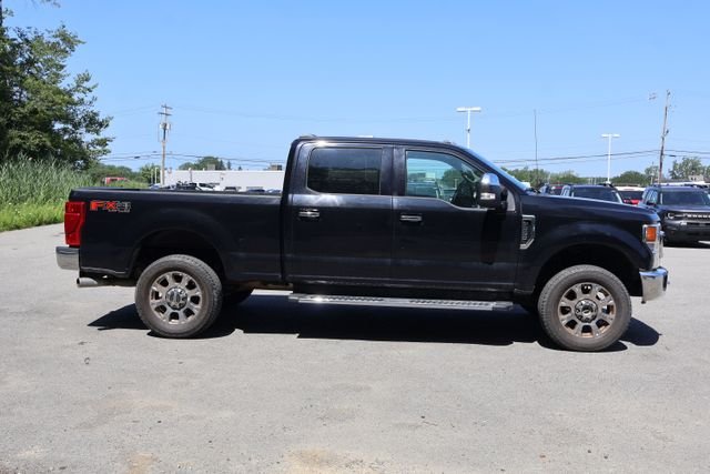 Used 2020 Black Metallic Ford Lariat image 7