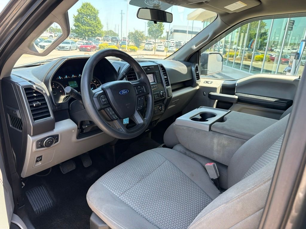 Used 2018 Gray Ford XLT image 17