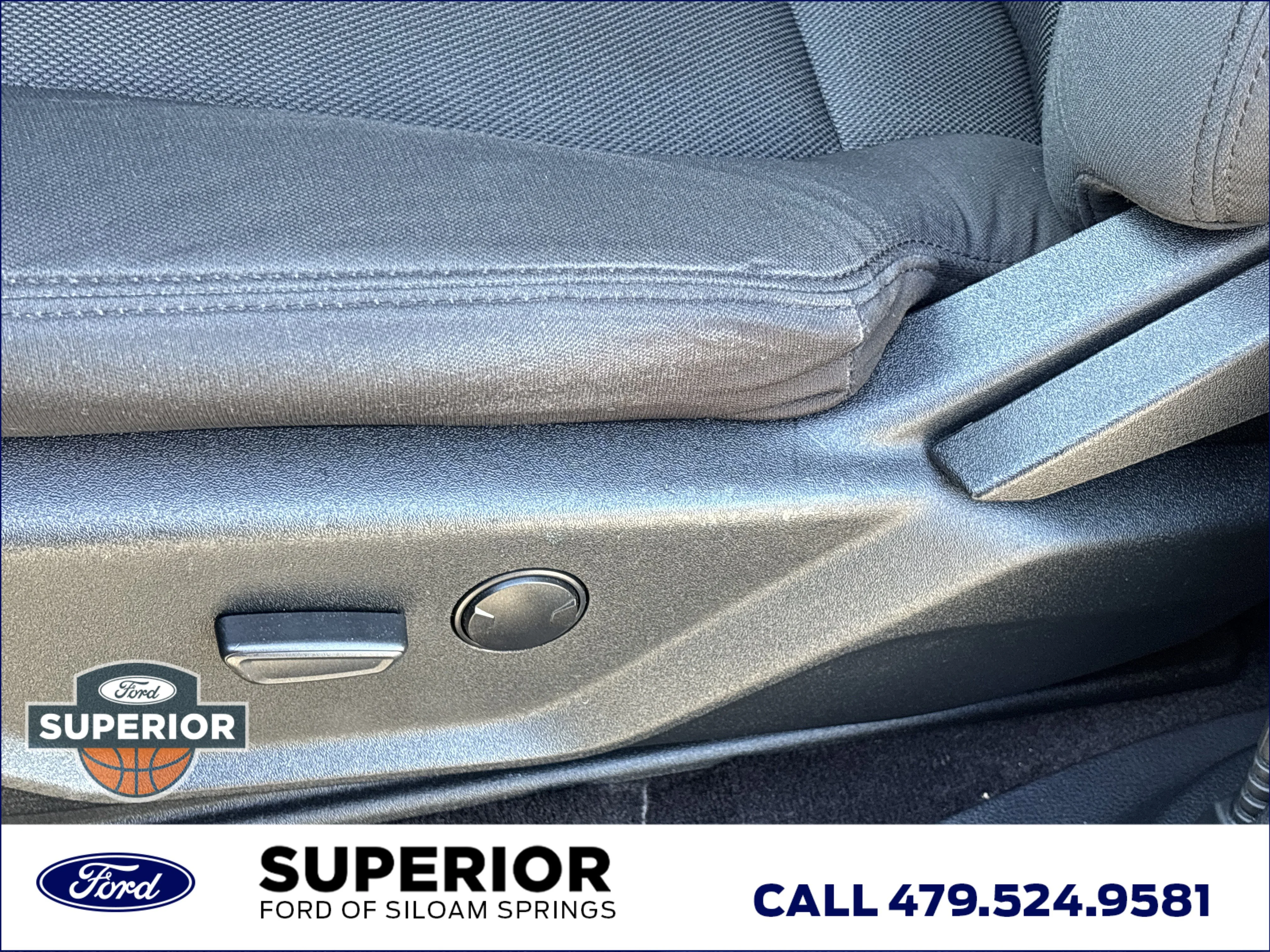 2021 Ford Expedition STX - Photo 18