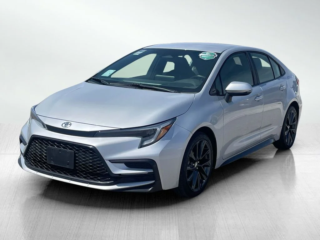 Used 2024 Classic Silver Metallic Toyota SE image 7