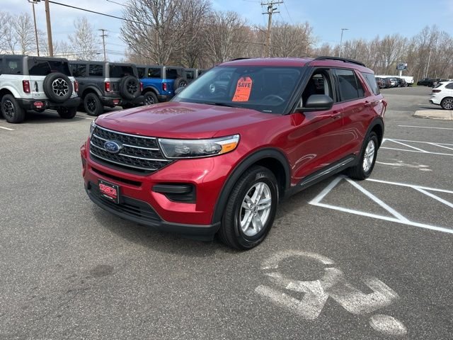 Used 2023 Red Ford XLT image 3