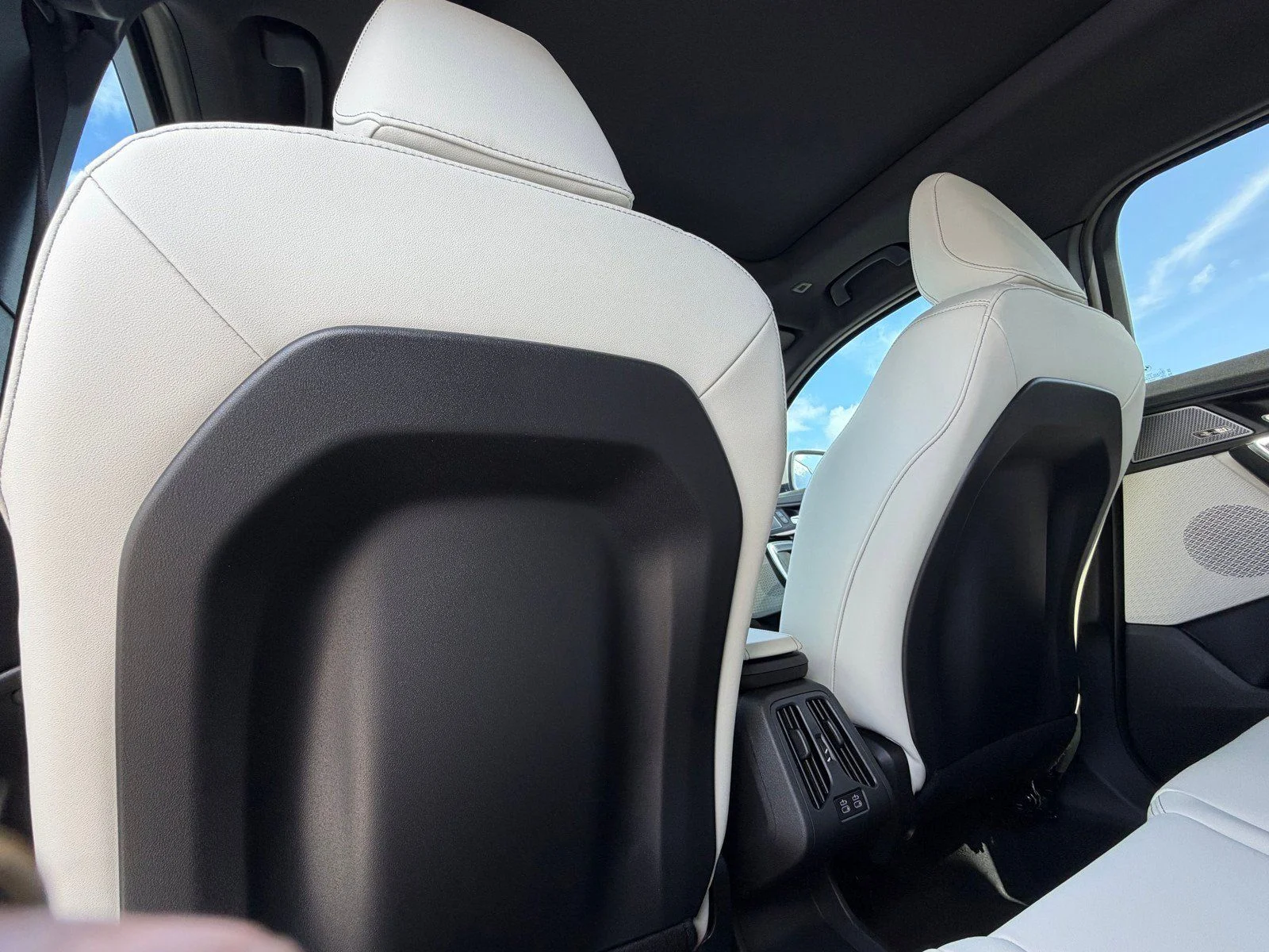 New 2026 Dune Grey Metallic BMW xDrive28i image 18