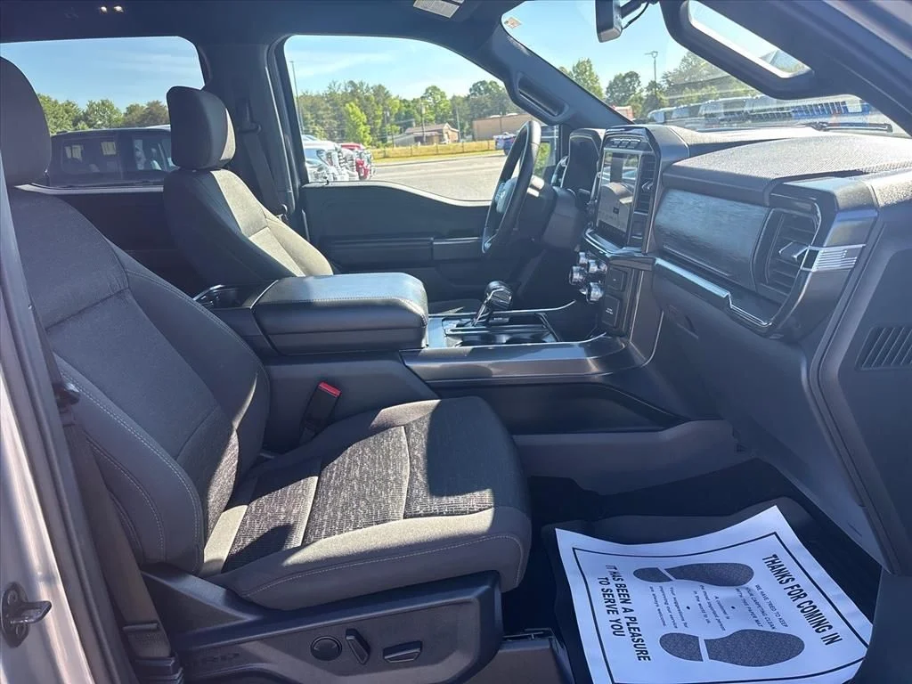 Used 2023 Silver Ford XLT image 13